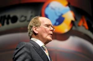 Dr. Pearse Lyons presidente de Alltech durante la apertura del Simposio.