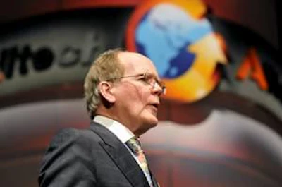 Dr. Pearse Lyons presidente de Alltech durante la apertura del Simposio.