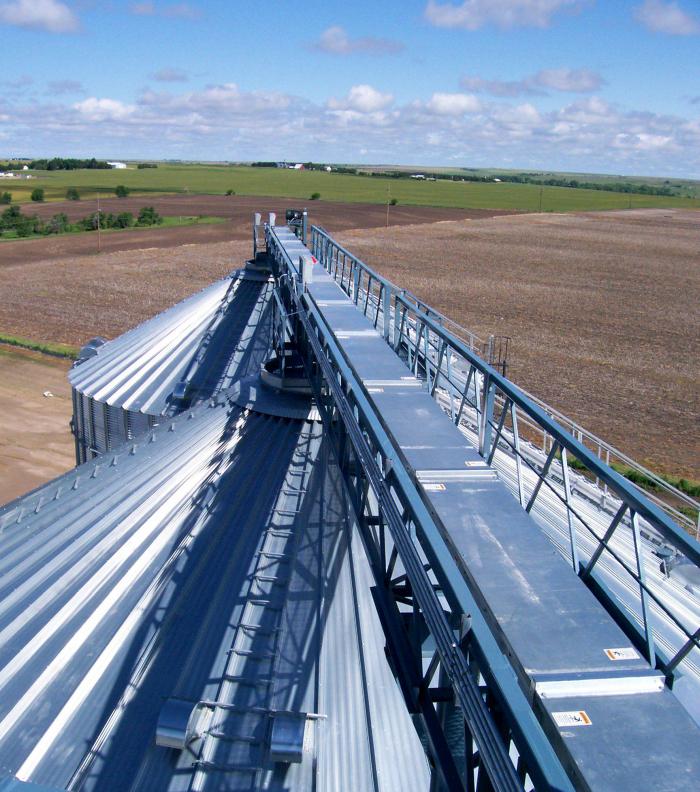 Ipeg2010 Intersystems 835