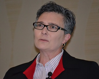 Dr. Sarah Birkhold, manager of technical services, Nestle Purina PetCare, addresses attendees at USPOULTRY&rsquo;s 2014 Poultry Protein & Fat Seminar.