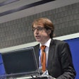 Angelo Lauwaerts, Eastman Chemical Company, discusses customizing a plan for organic acid use in pig operations January 26 at IPPE. | Roy Graber