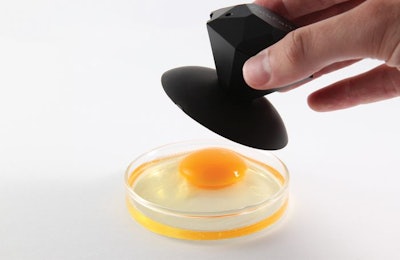 DSM’s Digital YolkFan is a digital extension of the company’s YolkFan, providing the same practicality and colors, but extended into a digital tool. | DSM
