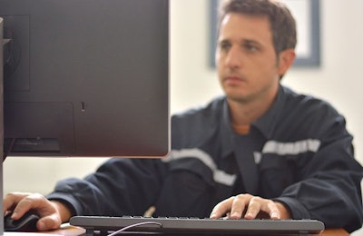 Feed formulation software companies utilize data, analytics and nutrient research to deliver powerful, connected digital tools. | Shinyfamily, iStock