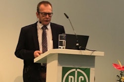 Dr. Volker Siemers, DLG TestService GmbH, discussed emissions reduction techniques at EuroTier 2018. | Photo by Mark Clements