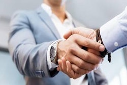 Handshake of businessmenoncepts – soft focus