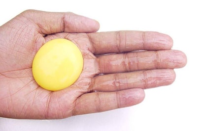 pale-egg-yolk-1604
