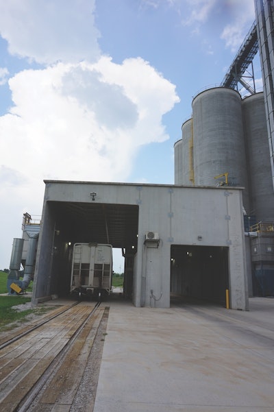 The feed mill receives a Norfolk Southern rail delivery every 10 days via its 40,000 bushels/hour rail car receiving system. Truck receiving is rated at 250 tons/hour. (Jackie Roembke)