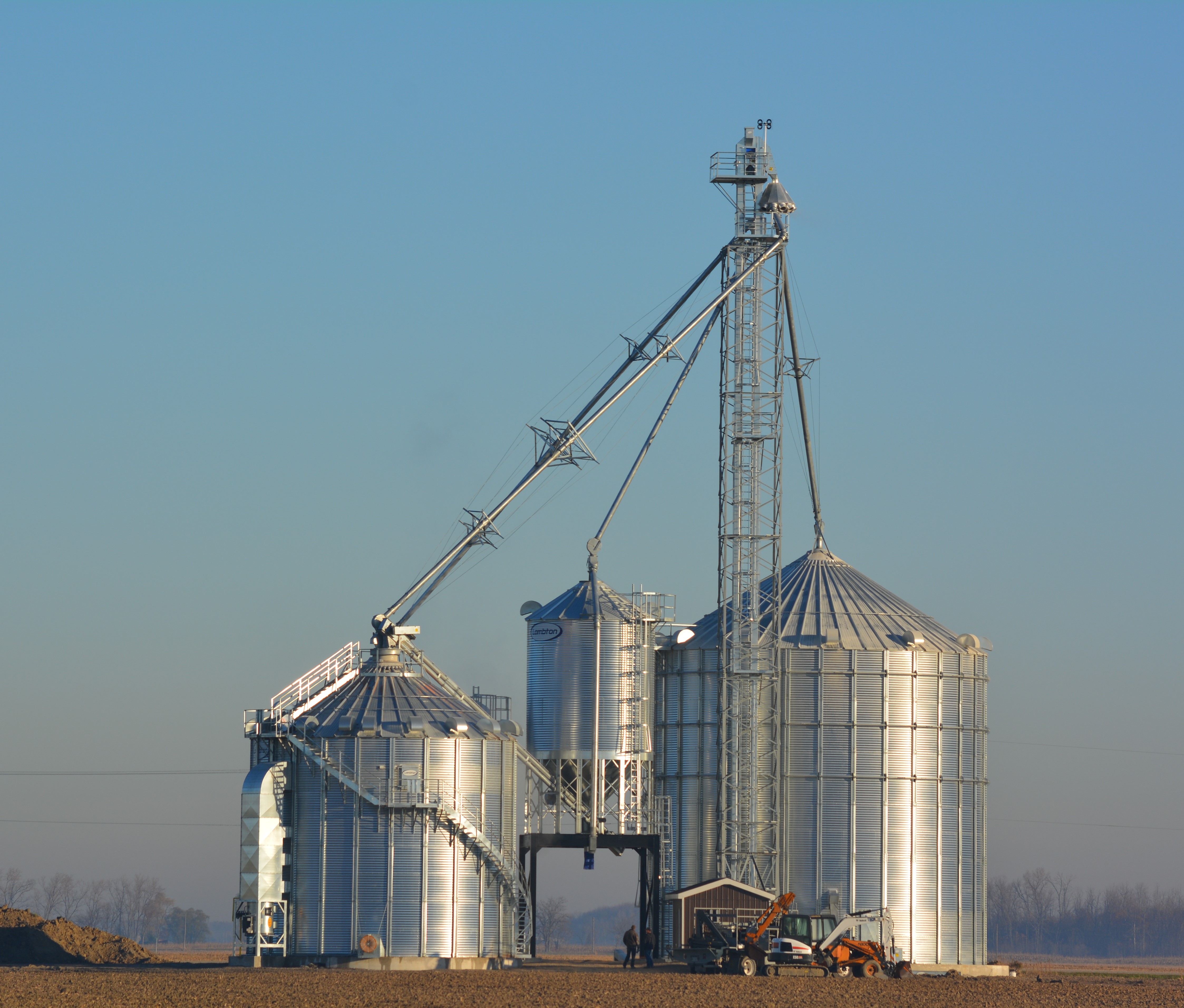 Farm Commercial Silos