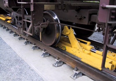 Axle Railcar Mover