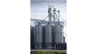 Hopper tank storage system