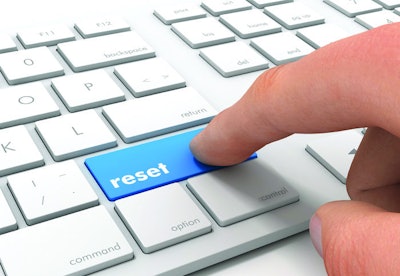 Pet food purchasing patterns have significantly changed as COVID-19 continues to bring in trends ahead of schedule. | (frender | iStock.com)