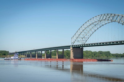 I-40-bridge-Memphis-Tennessee-US-Coast-Guard