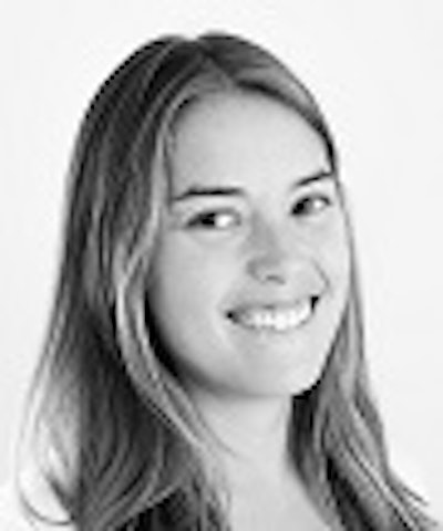 Chloe Phan Van Phi 90px