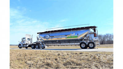 Hensley Fabricating And Equipment Generation X Feed Trailers