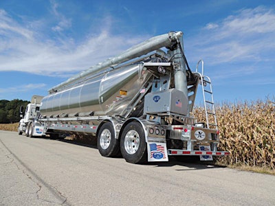 Hensley low gravity feed truck