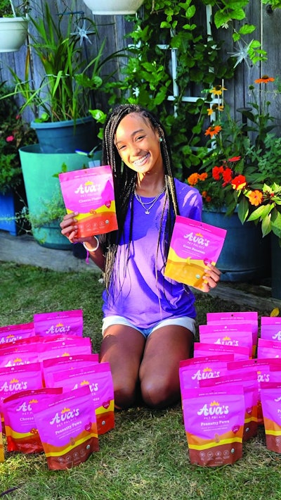 Avas Pet Palace Ava With Treats