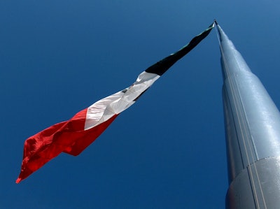 Mexican Flag Acapulco 1419502 (1)