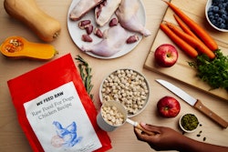 We Feed Raw offers customized, complete and balanced raw meals frozen and cold-shipped to customers, including beef, chicken, lamb, turkey and duck.