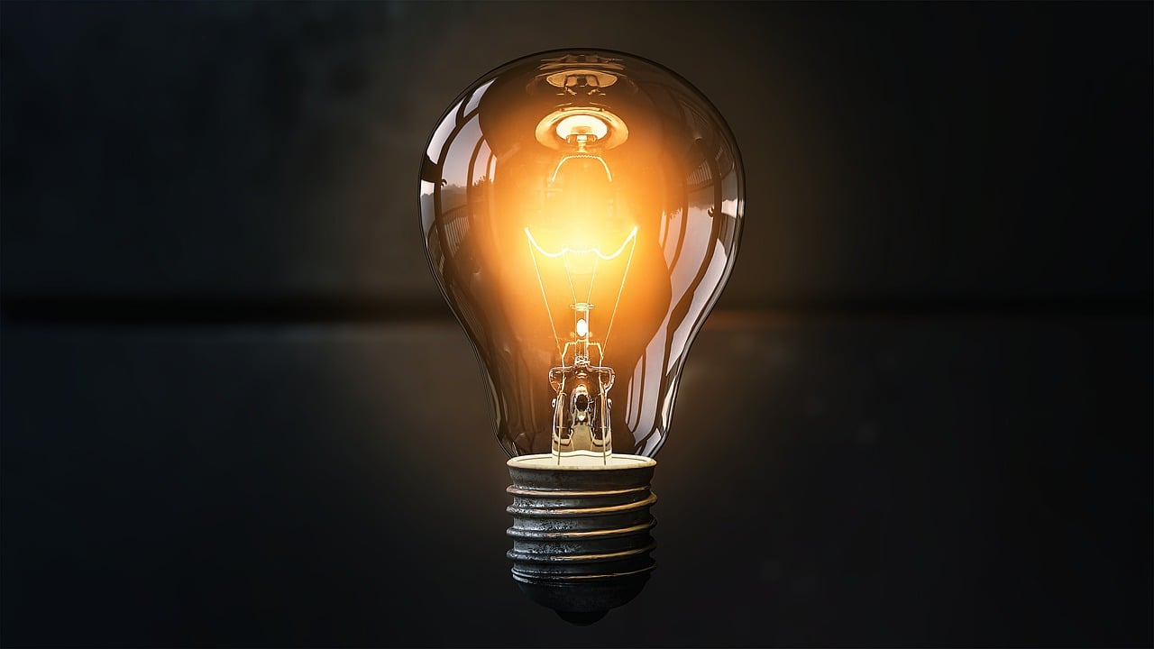 Light Bulb Qimono Pixabay com