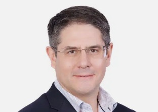 Dries Ferreira
